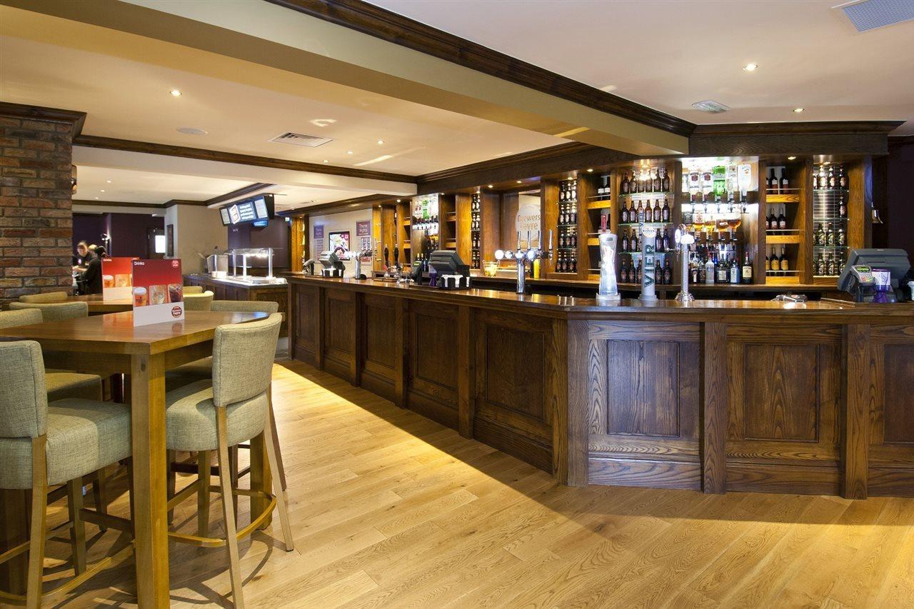 Premier Inn Бистер Экстерьер фото