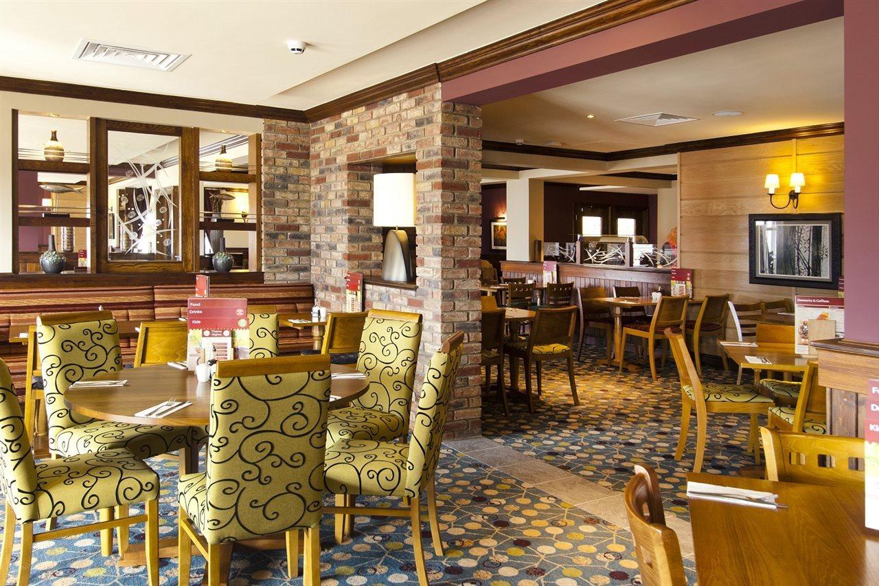 Premier Inn Бистер Экстерьер фото